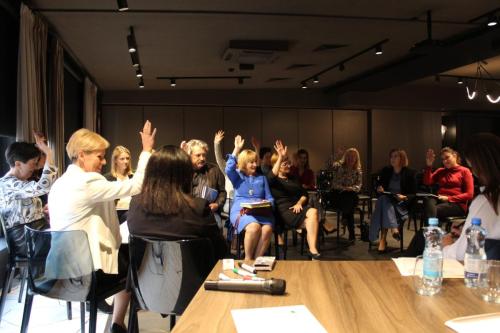 Konferencja ,,Kierunki rozwoju usług społecznych i procesu deinstytucjonalizacji w województwie podlaskim” przebiega jawne głosowanie