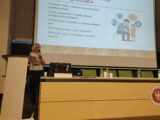 Anna Kopczuk Wychowawca grup wychowawczych w Specjalnym Ośrodku Szkolno - Wychowawczym im Waldemara Kikolskiego w Białymstoku, Wicedyrektor Poradni Psychologiczno - Pedagogicznej Mentor w Białymstoku oraz   Wiceprezes Fundacji Syriusz, której wystąpienie dotyczyło „Diagnozy, która otwiera drzwi. Znaczenie rozpoznania spektrum autyzmu dla rozwoju i edukacji”